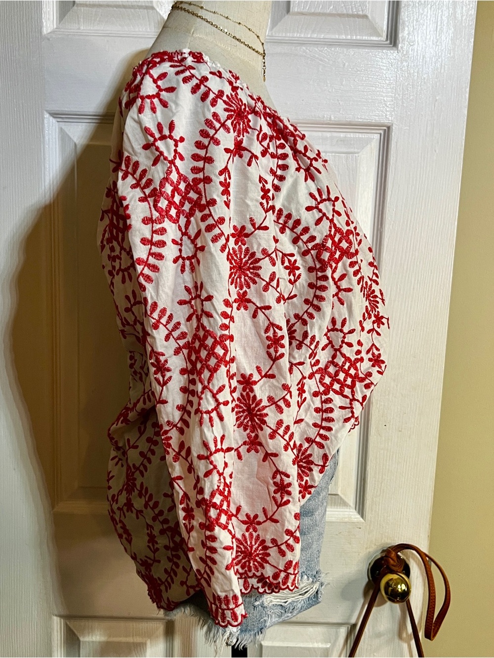 Charter Club Wms Red Cotton Eyelet Embroidered Scalloped Boho Peasant Top M - Picture 4 of 11